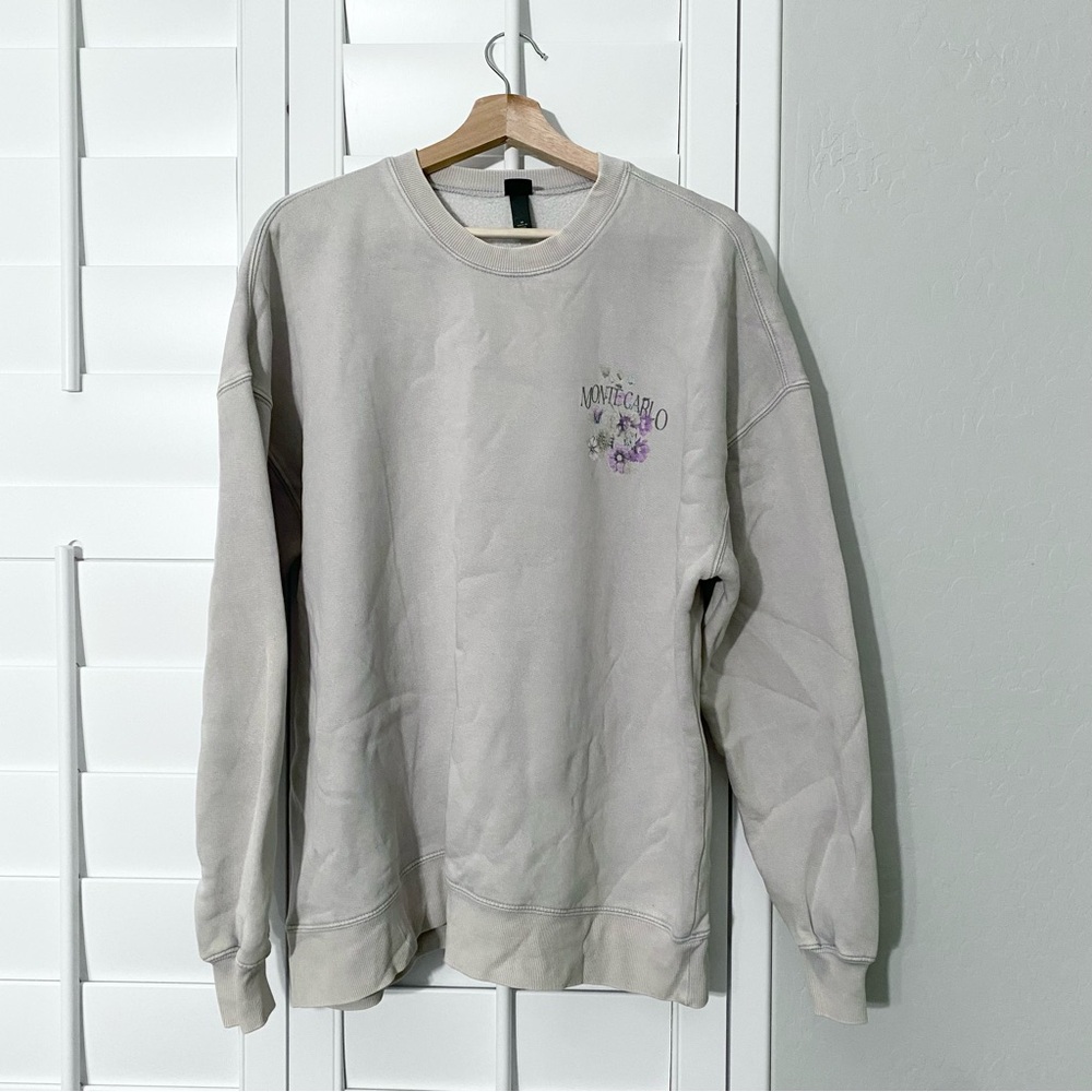 WILD FABLE | Monte Carlo Floral Graphic Sweatshirt Gray | Multiple Sizes! - Picture 2 of 5